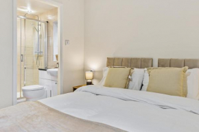 Modern 4-Bed House in Leicester l Sleeps 9 l WIFI & Smart TV l M1 & M69 2 mins l Garden l Long Stays Welcome